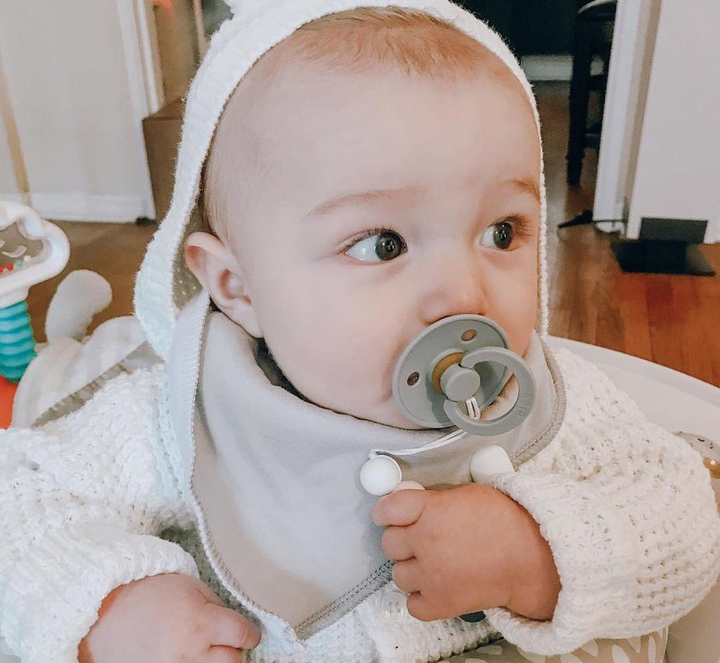 Top Three Reasons That You Should Use Silicone Pacifier Clips